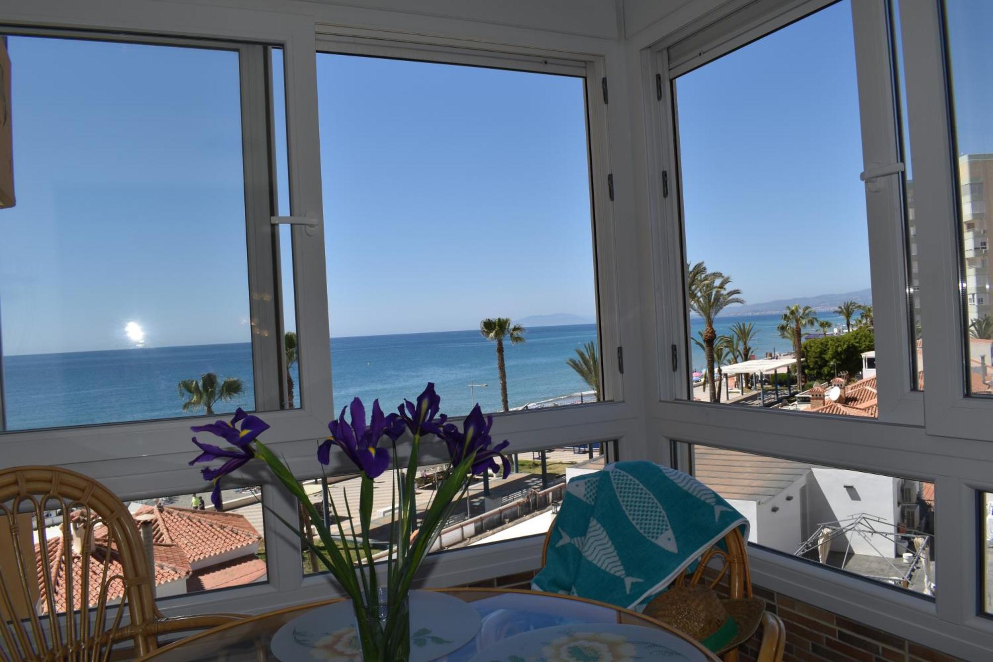 토록스 Fantastic Studio - Beachfront 아파트 외부 사진